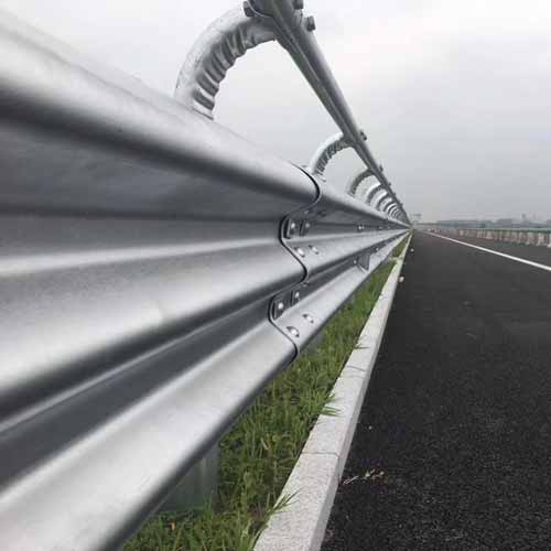 Galvanized Highway Crash Barrier Safety Fence Posts Road Guardrail