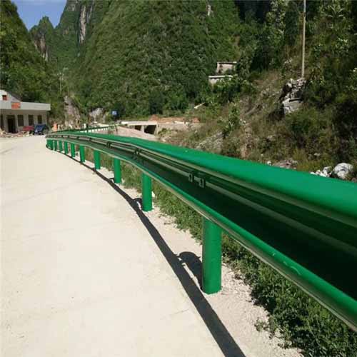 Corrugated Beam Galvanized Steel Motorway Guardrail Expressway Guard Rail Crash Barrier Traffic Barrier