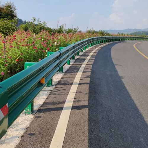 Hot Dippped Galvanized Q235B Q345B Steel W Beam Thire Beam Highway Guardrail Crash Barrier