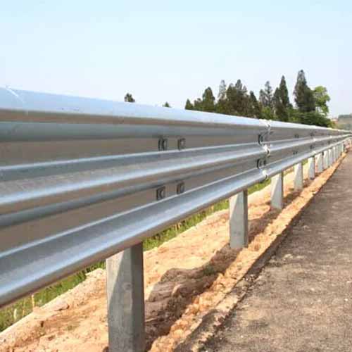 Highway Guardrails two-wave/three-wave road anti-collision guardrail Road Safety Barrier